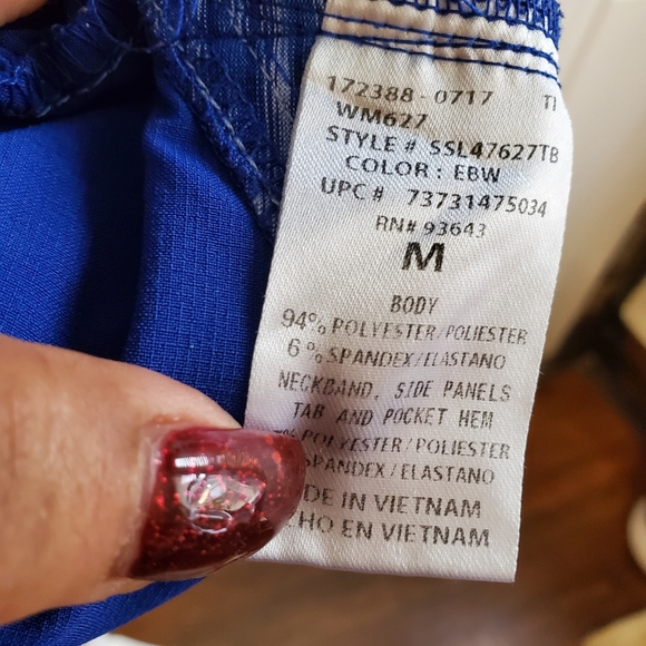 Women's royal blue scrub set size M - Picture 7 of 16